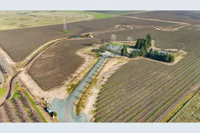 16025 E Harney Lane, Lodi, CA 95240 - Photo 11