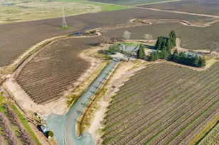 16025 E Harney Ln, Lodi, CA 95240 - Photo 11