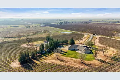 16025 E Harney Lane, Lodi, CA 95240 - Photo 19