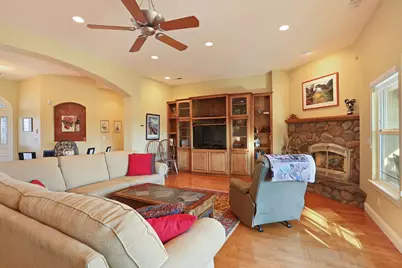 16025 E Harney Lane, Lodi, CA 95240 - Photo 43