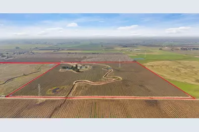 16025 E Harney Lane, Lodi, CA 95240 - Photo 15