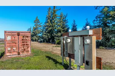 20075 E Kettleman Lane, Lodi, CA 95240 - Photo 9