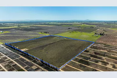 20075 E Kettleman Lane, Lodi, CA 95240 - Photo 27