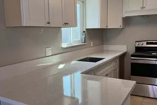 8603 Acapulco Way, Stockton, CA 95210 - Photo 9