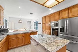 9168 Sipler Way, Elk Grove, CA 95758 - Photo 13