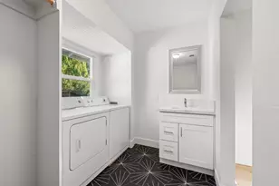 2117 14th St, Sacramento, CA 95818 - Photo 9