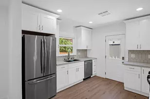 2117 14th St, Sacramento, CA 95818 - Photo 7