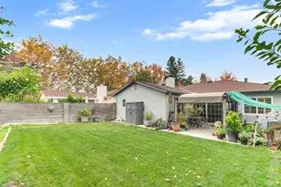 7414 Sun Point Ln, Sacramento, CA 95828 - Photo 21