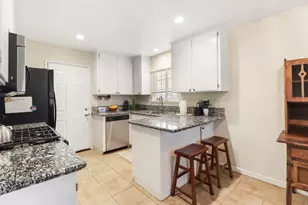 7414 Sun Point Ln, Sacramento, CA 95828 - Photo 11