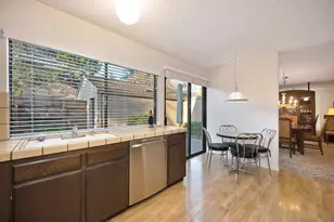 1182 Vanderbilt Way, Sacramento, CA 95825 - Photo 13