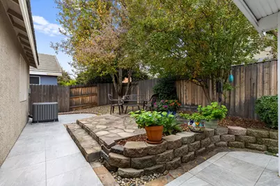 8556 Dewberry Way, Elk Grove, CA 95624 - Photo 37