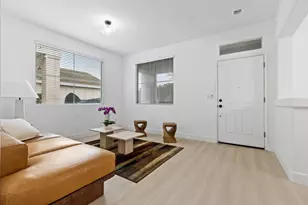 8556 Dewberry Way, Elk Grove, CA 95624 - Photo 3