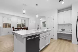 8556 Dewberry Way, Elk Grove, CA 95624 - Photo 11