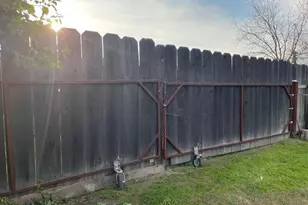 1040 S Rose St, Turlock, CA 95380 - Photo 17