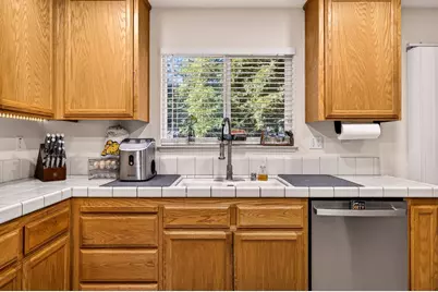 2066 Singhs Way, Yuba City, CA 95991 - Photo 15