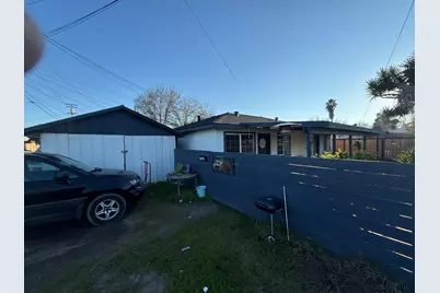 224 E St, Waterford, CA 95386 - Photo 23