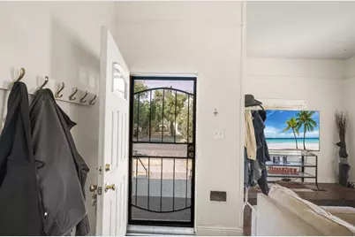 122 W Acacia, Stockton, CA 95202 - Photo 7