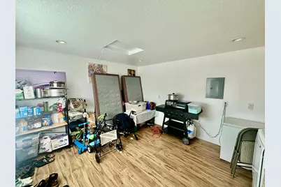 609 Kettleman, Lodi, CA 95240 - Photo 35