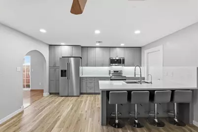 7442 Winkley Way, Sacramento, CA 95822 - Photo 5