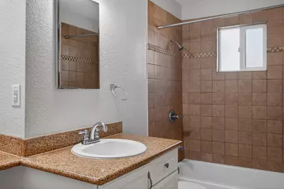 5213 Sitton Way, Sacramento, CA 95823 - Photo 21