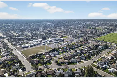 5213 Sitton Way, Sacramento, CA 95823 - Photo 43