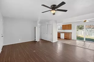 5213 Sitton Way, Sacramento, CA 95823 - Photo 11