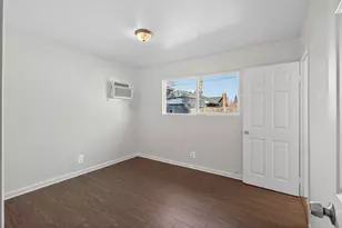 5213 Sitton Way, Sacramento, CA 95823 - Photo 27