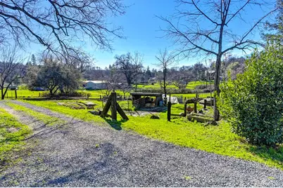 13598 Desperado Dr, Penn Valley, CA 95946 - Photo 27