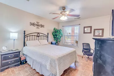 828 Olivewood Drive, Los Banos, CA 93635 - Photo 23