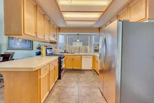 828 Olivewood Dr, Los Banos, CA 93635 - Photo 13