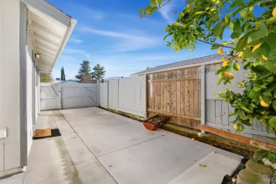 6821 Scoter Way, Sacramento, CA 95842 - Photo 25