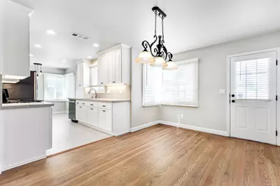 2437 Parkwood, Sacramento, CA 95825 - Photo 9