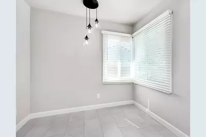 2437 Parkwood, Sacramento, CA 95825 - Photo 7