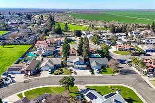 917 Amador, Chowchilla, CA 93610 - Photo 3