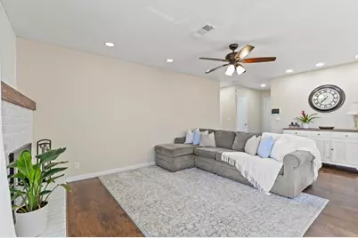 1542 Granada Way, Yuba City, CA 95993 - Photo 9