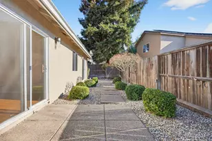 3109 Amberfield Cir, Stockton, CA 95219 - Photo 29