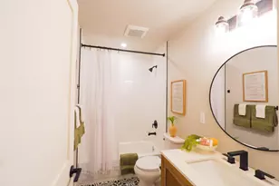 5400 Cabrillo Way, Sacramento, CA 95820 - Photo 25