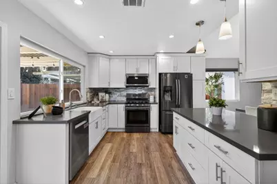 9708 Elmira Circle, Sacramento, CA 95827 - Photo 13