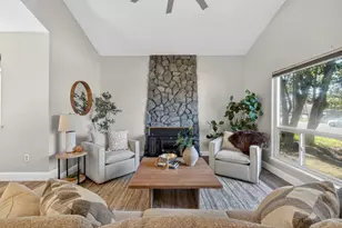 9708 Elmira Cir, Sacramento, CA 95827 - Photo 9