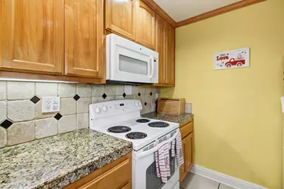 8271 Fieldpoppy Circle, Sacramento, CA 95828 - Photo 13