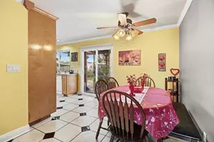 8271 Fieldpoppy Cir, Sacramento, CA 95828 - Photo 11