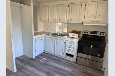 Riverland Drive #27, Redding, CA 96002 - Photo 3