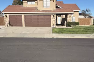 1336 Red Teal Dr, Newman, CA 95360 - Photo 1