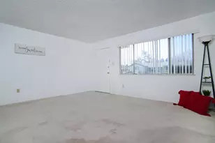 8036 Glen Valley Cir, Citrus Heights, CA 95610 - Photo 5