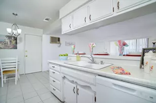 8036 Glen Valley Cir, Citrus Heights, CA 95610 - Photo 9