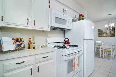 8036 Glen Valley Circle, Citrus Heights, CA 95610 - Photo 7