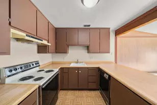 7671 Canyon Woods Ct, Sacramento, CA 95828 - Photo 25