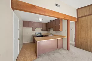 7671 Canyon Woods Ct, Sacramento, CA 95828 - Photo 23