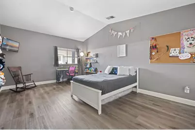 8068 Halkeep Way, Sacramento, CA 95823 - Photo 19