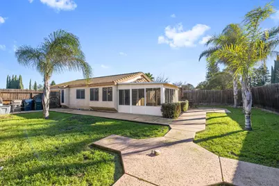 8068 Halkeep Way, Sacramento, CA 95823 - Photo 25